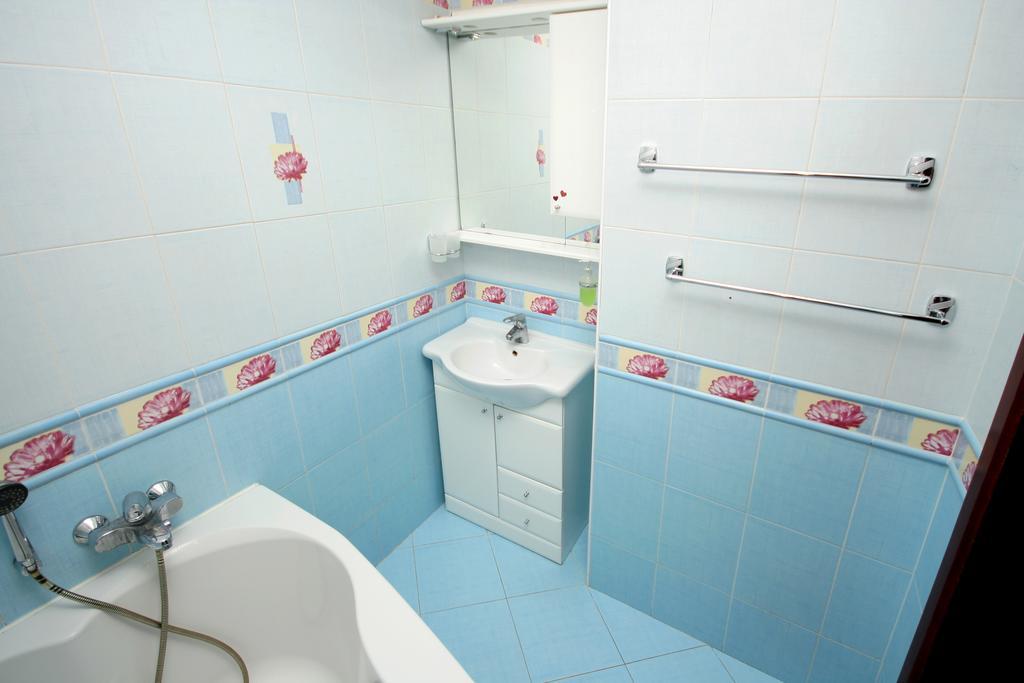Inn Home Apartments - Livoberezhna Kiev Eksteriør bilde