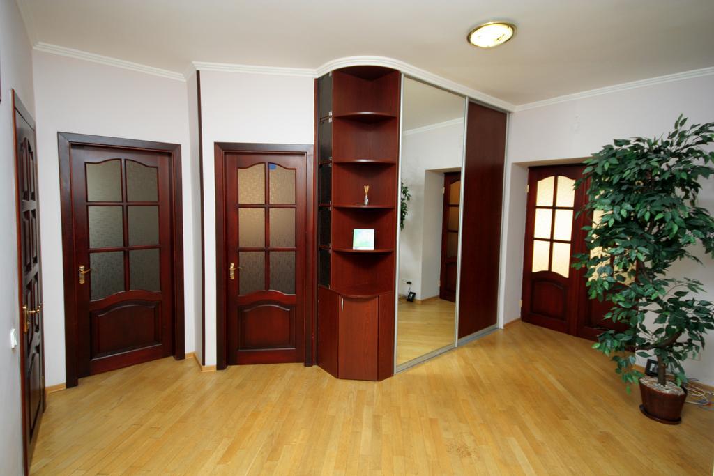 Inn Home Apartments - Livoberezhna Kiev Eksteriør bilde
