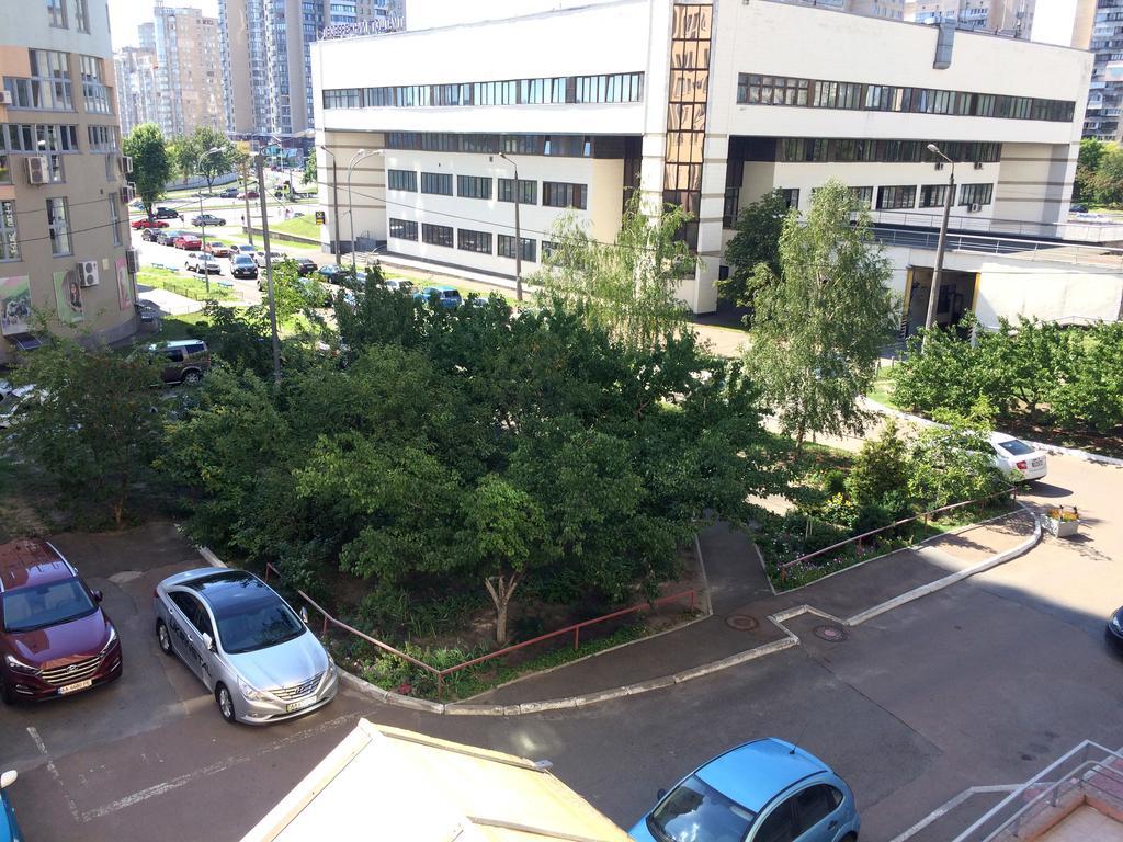 Inn Home Apartments - Livoberezhna Kiev Eksteriør bilde