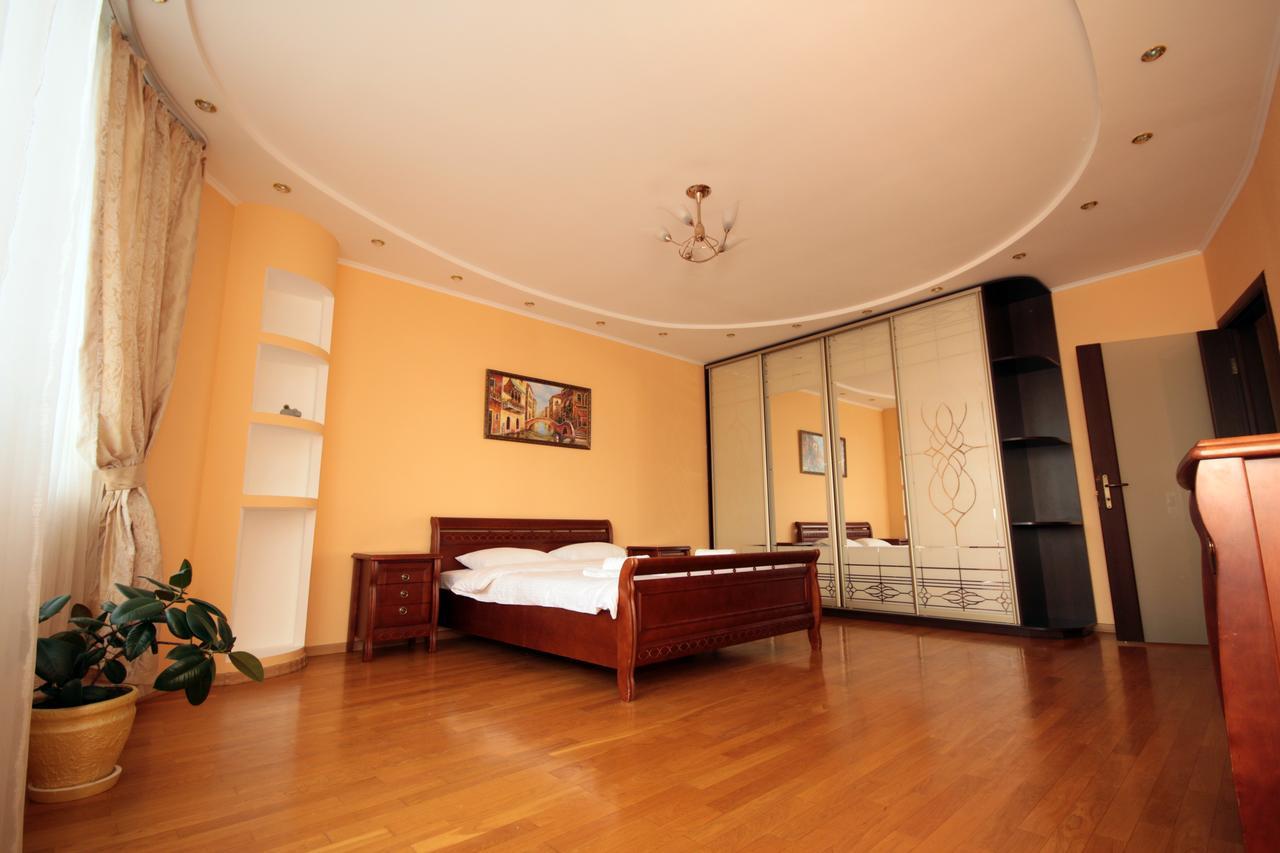 Inn Home Apartments - Livoberezhna Kiev Eksteriør bilde