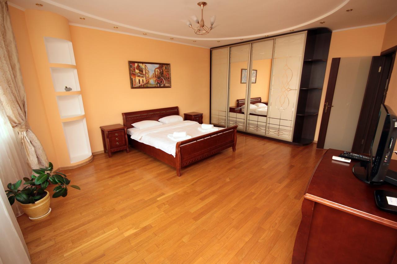 Inn Home Apartments - Livoberezhna Kiev Eksteriør bilde