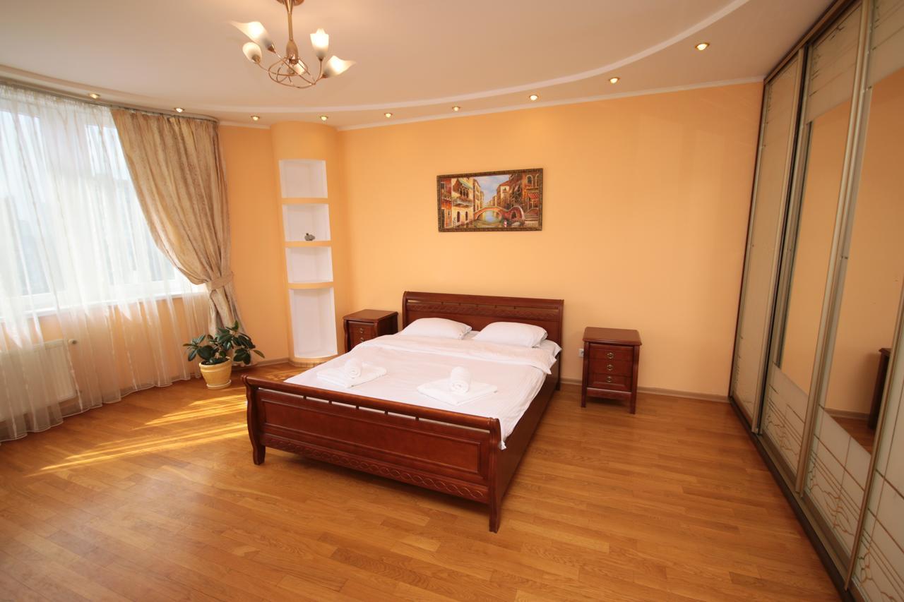 Inn Home Apartments - Livoberezhna Kiev Eksteriør bilde