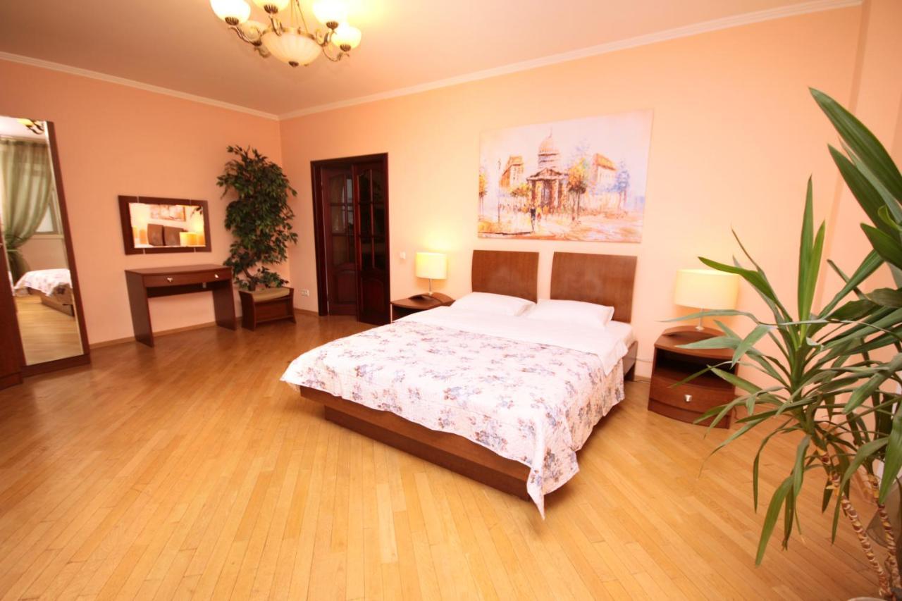 Inn Home Apartments - Livoberezhna Kiev Eksteriør bilde
